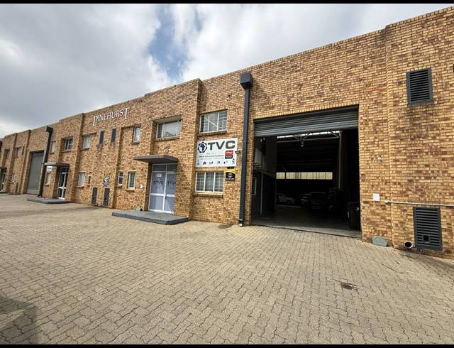 400M² WAREHOUSE TO LET IN SPARTAN